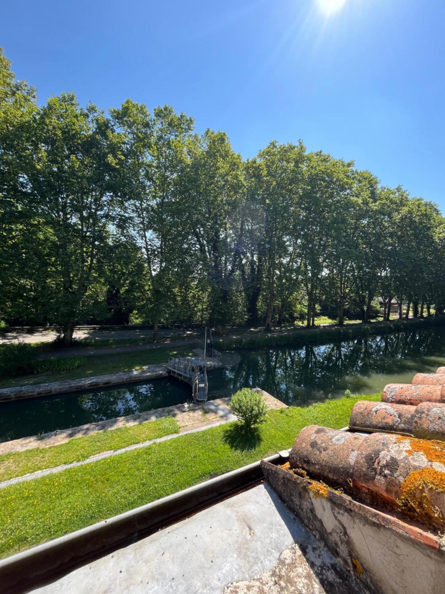 Gite Le Coup De Pompe Ecluse 47 Meilhan-sur-Garonne Екстер'єр фото