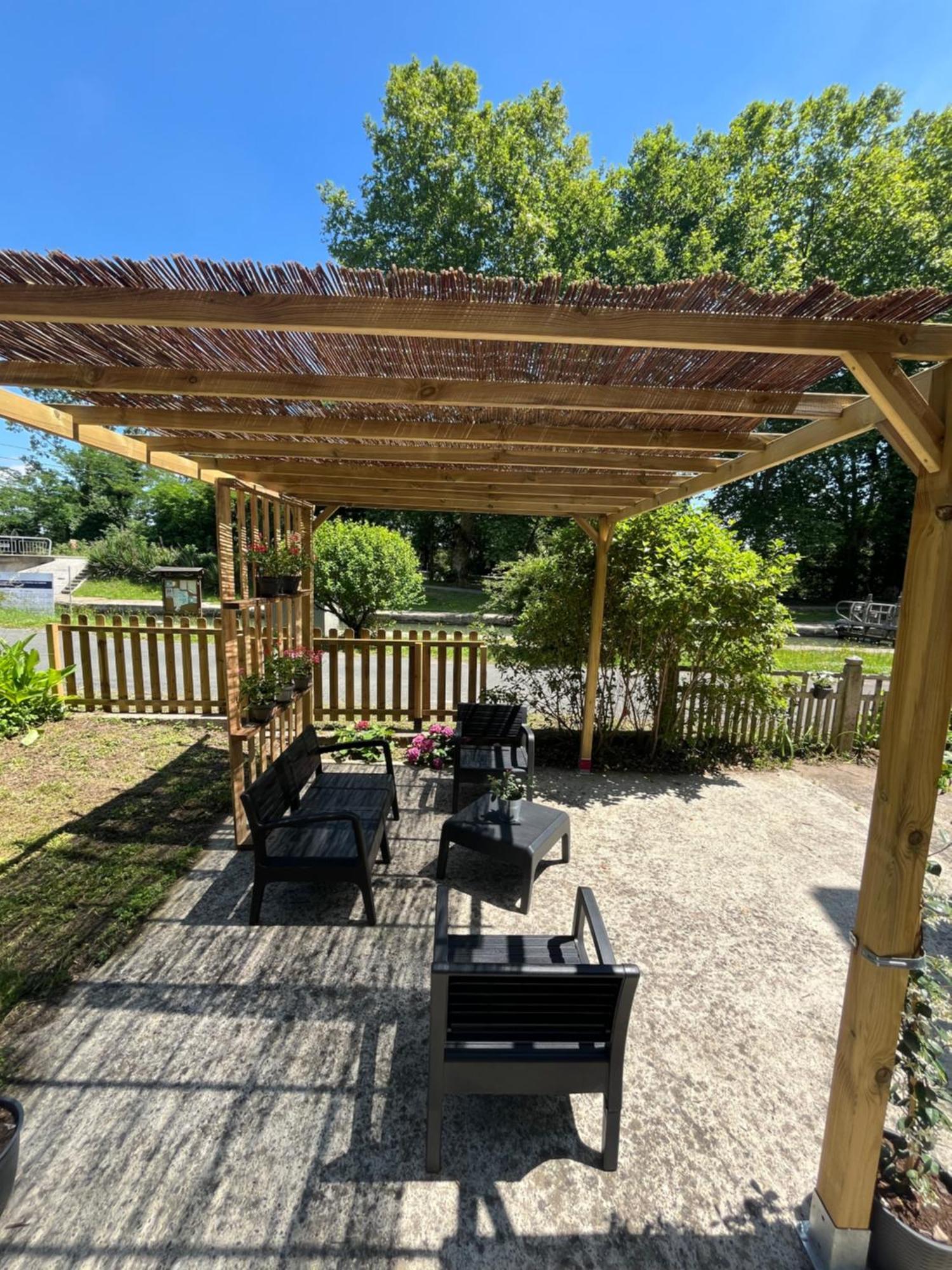 Gite Le Coup De Pompe Ecluse 47 Meilhan-sur-Garonne Екстер'єр фото