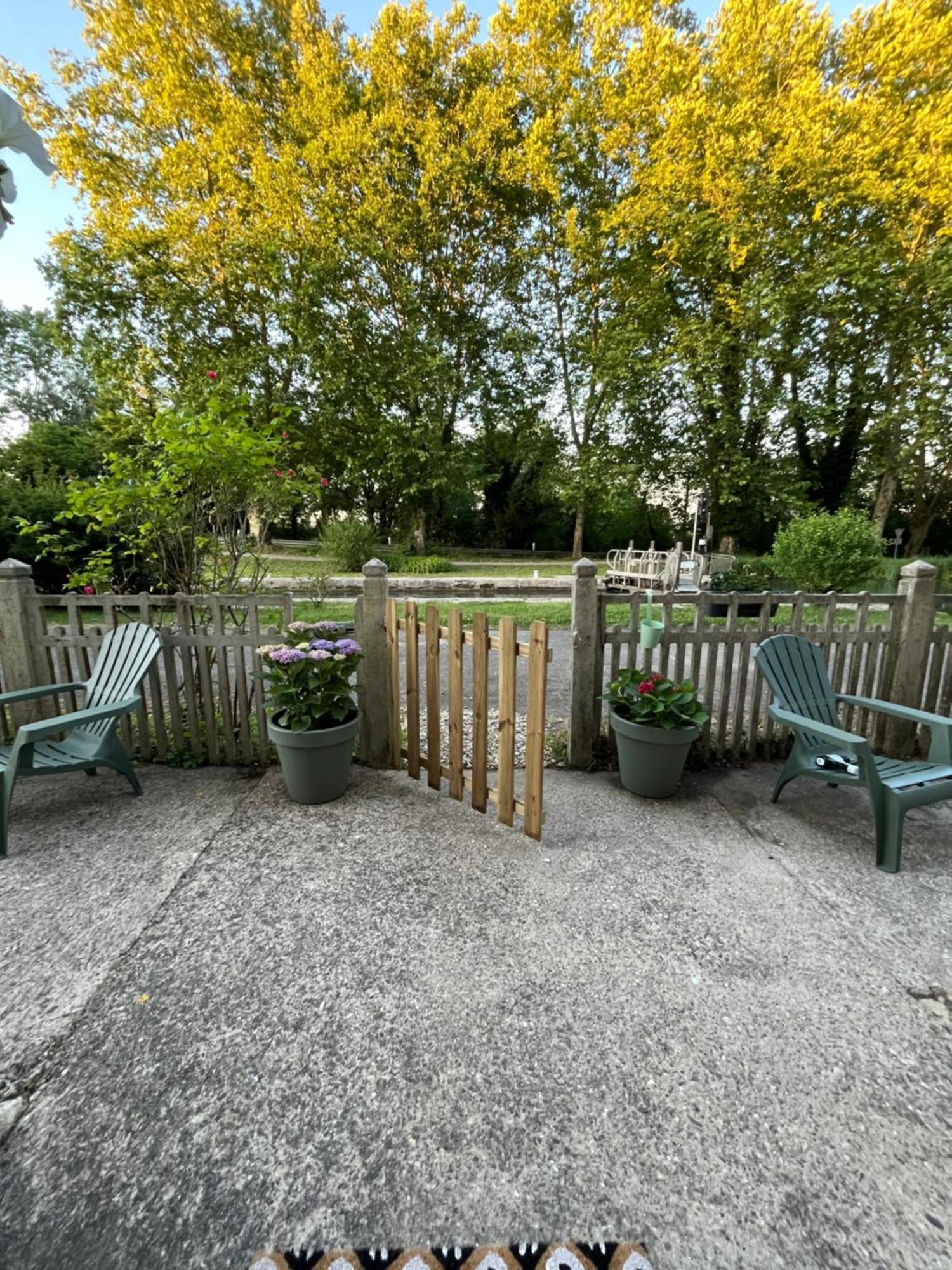 Gite Le Coup De Pompe Ecluse 47 Meilhan-sur-Garonne Екстер'єр фото